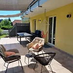 Mountains & Lakes - Chaletdorf & Vakantiehuis Villach