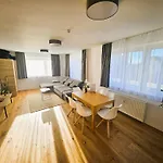 Semesterbostad Mountains & Lakes - Chaletdorf &