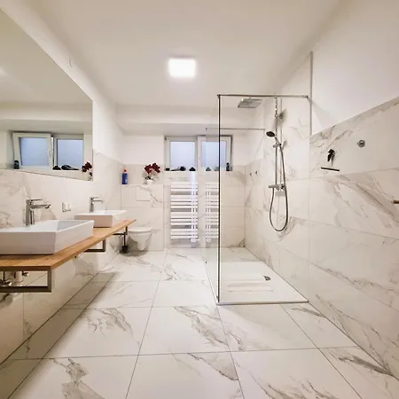 Mountains&lakes - Chaletdorf&appartements * Villach