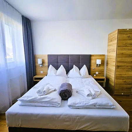Mountains&lakes - Chaletdorf&appartements Ferienhaus Villach